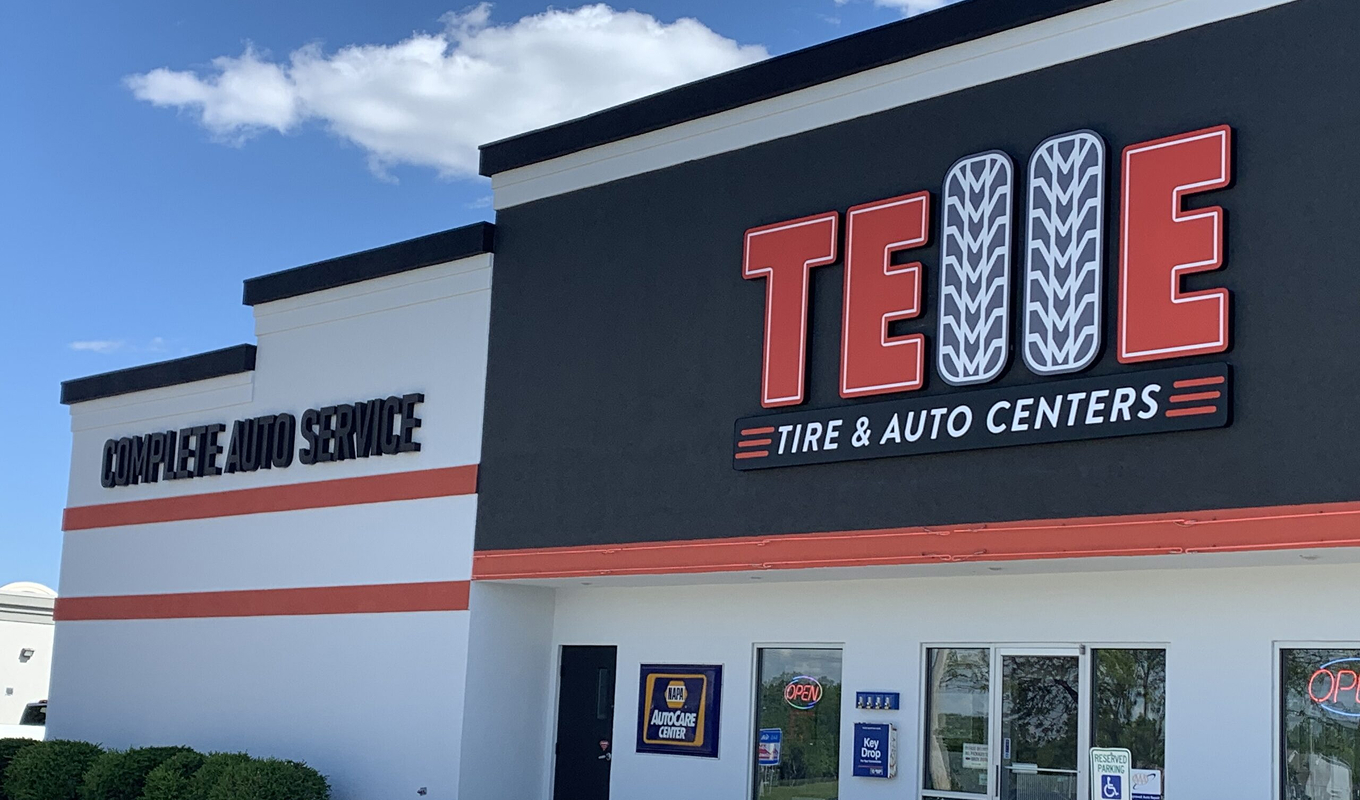 The exterior of the Telle Tire & Auto Centers location in Lee's Summit East, MO.