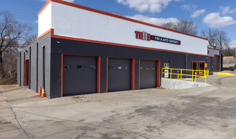 The exterior of the Telle Tire & Auto Centers location in Kansas City South.